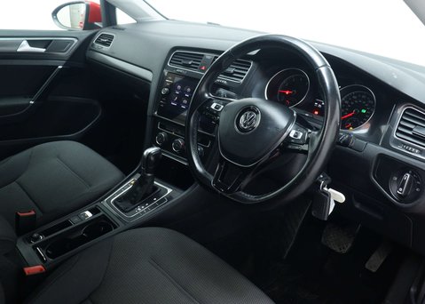 Volkswagen Golf 1.5 TSI EVO SE Nav Hatchback 5dr Petrol DSG Euro 6 (s/s) (150 ps) 43