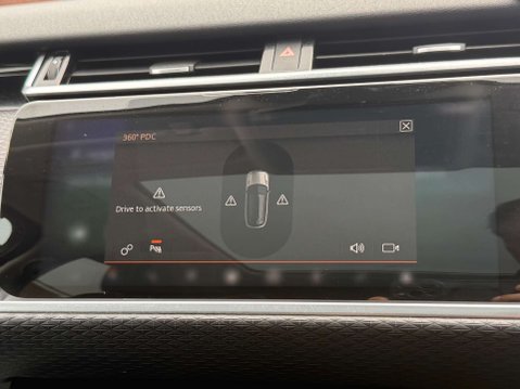 Land Rover Range Rover Velar 3.0 SD6 V6 HSE SUV 5dr Diesel Auto 4WD Euro 6 (s/s) (300 ps) 68