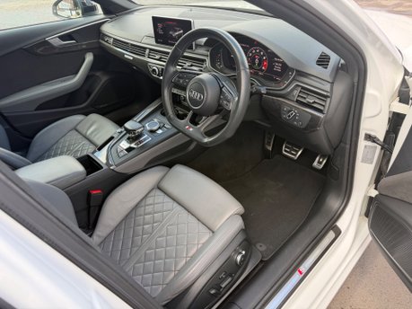 Audi A4 TFSI S4 QUATTRO 12