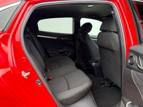 Honda Civic 1.0 Civic SR VTec 5dr 17