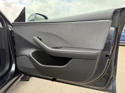 Tesla Model 3 Saloon 4dr Electric Auto RWD (208 ps) 26
