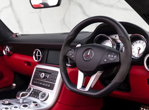Mercedes-Benz SLS AMG Roadster 11