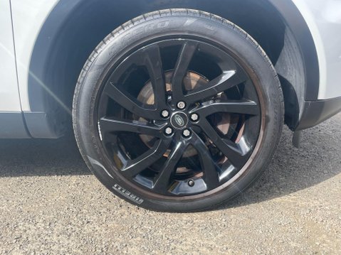 Land Rover Discovery Sport 2.0 TD4 HSE Black Auto 4WD Euro 6 (s/s) 5dr 16