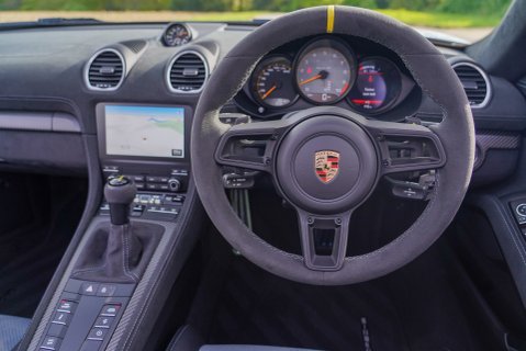 Porsche 718 SPYDER RS PDK 15