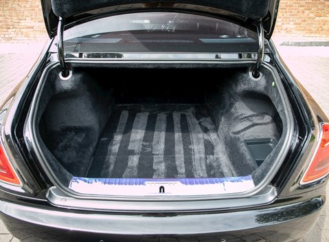 Rolls-Royce Ghost Black Badge 29