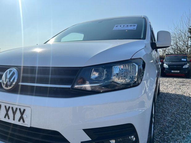 Volkswagen Caddy Maxi AUTO LWB L2H1 Highline C20 Air Con Alloys Camera Nav EURO 6 NO VAT 17