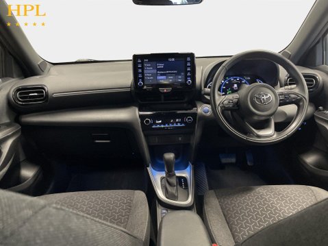 Toyota Yaris Cross 1.5 VVT-h Design SUV 5dr Petrol Hybrid E-CVT Euro 6 (s/s) (116 ps) 19