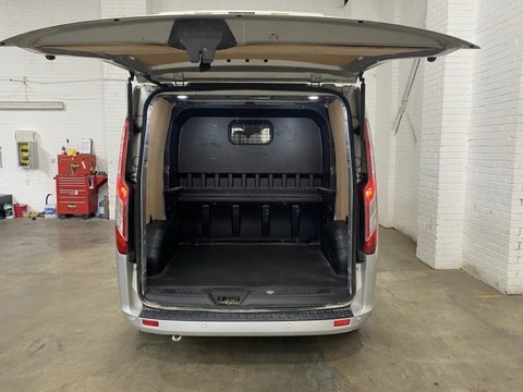 Ford Transit Custom 300 LIMITED DCIV ECOBLUE 8