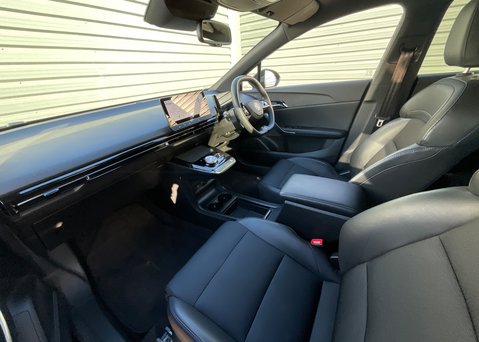 MG MG4 EV 64kWh TROPHY 14