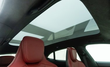 Porsche Taycan Turbo S Cross Turismo 12