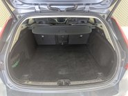 Volvo V60 2.0 V60 Momentum B4 MHEV Auto 5dr 29