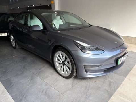 Tesla Model 3 Standard Range Plus Auto RWD 4dr 5