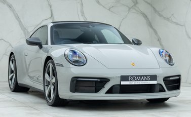 Porsche 911 Carrera T (992) 6