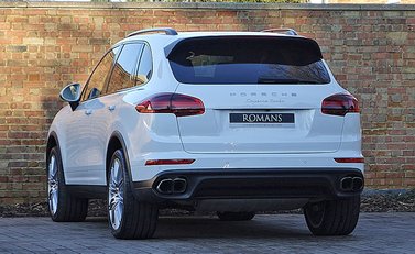 Porsche Cayenne Turbo 6