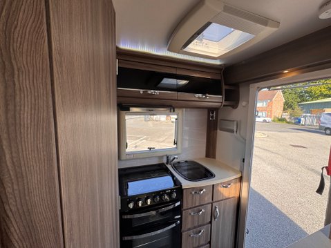 Autosleeper Bourton 22