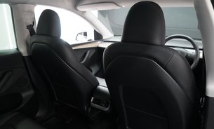 Tesla Model Y LONG RANGE AWD GROK AI Sexy Knob controller Adaptive LEDs Panoramic Roof 18