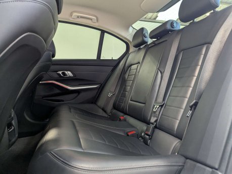 BMW 3 Series 2.0 318d Sport Auto 4dr 43