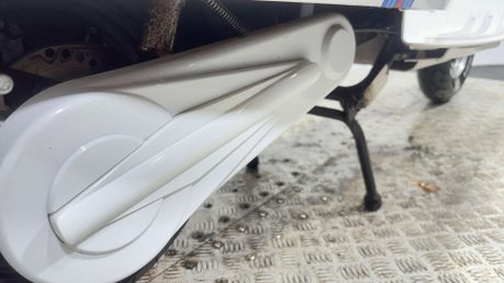 Artisan Ev ELECTRIC SCOOTER ESCOOTER 2018 3K WORKING ORDER RIDE AT 16 50CC 24
