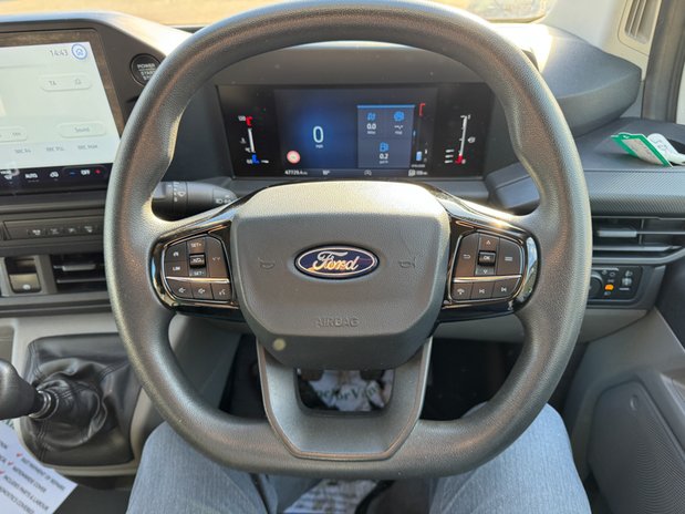 Ford Transit Custom LWB L2H1 Low Roof Trend 280 Air Con Cam Carplay Sensors EURO 6 16