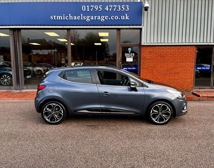 Renault Clio 0.9 Clio Iconic TCe 5dr 10