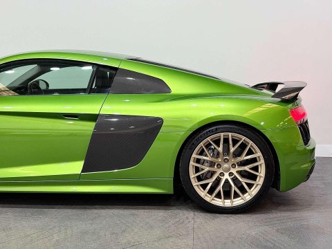 Audi R8 5.2 FSI V10 Plus S Tronic quattro Euro 6 (s/s) 2dr 18