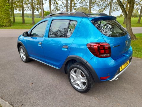 Dacia Sandero Stepway 0.9 TCe Laureate Euro 6 (s/s) 5dr 4