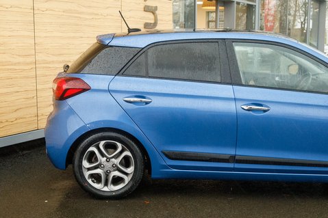 Hyundai i20 MPI PREMIUM SE NAV 7