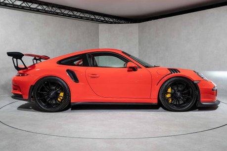 Porsche 911 GT3 RS PDK. FULL PSH. SPORTS CHRONO PACKAGE. PCCBS. LAVA ORANGE PAINTWORK. 7