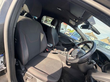 Ford Focus ST-LINE X 10