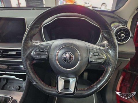 MG HS 1.5 T-GDI Exclusive Euro 6 (s/s) 5dr 61