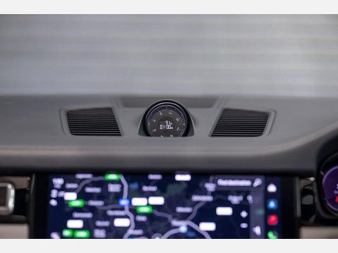Porsche Cayenne 3.0 V6 E-Hybrid 17.9kWh Platinum Edition TiptronicS 4WD Euro 6 (s/s) 5dr (3 63