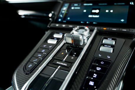 Aston Martin Vantage V8. NOW SOLD. SIMILAR REQUIRED. PLEASE CALL 01903 254800. 27