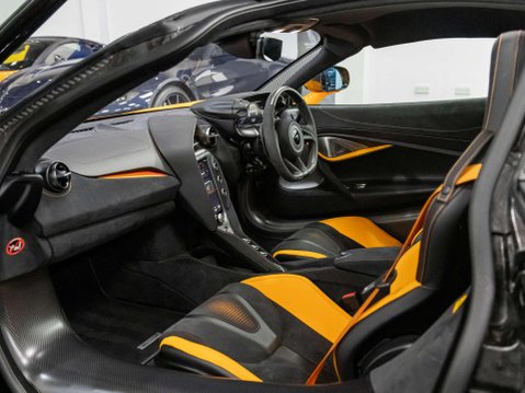McLaren 750 4.0T V8 Coupe 2dr Petrol SSG Euro 6 (s/s) (750 ps) 7