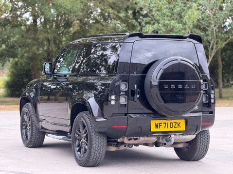 Land Rover Defender 3.0 Defender Hard Top D MHEV Auto 4WD 5dr 3