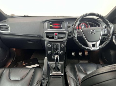 Volvo V40 2.0 T2 R-Design Pro Euro 6 (s/s) 5dr 24