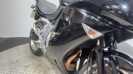 Kawasaki Er ER6 2007 MK1 PROJECT BREAKER PARTS BIKE 650CC NAKED 28