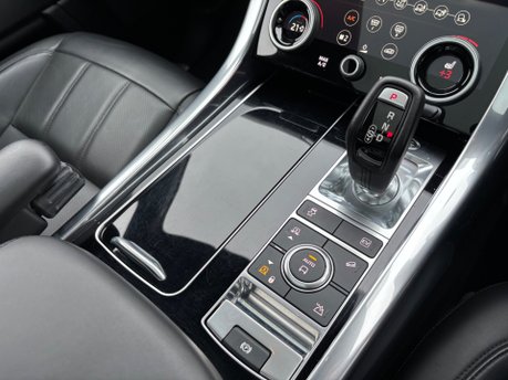 Land Rover Range Rover Sport 2.0 P400e HSE DYNAMIC 34