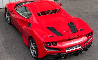 Ferrari F8 Tributo Spider 10