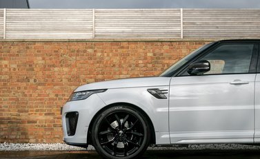 Land Rover Range Rover Sport 5.0 SVR 32