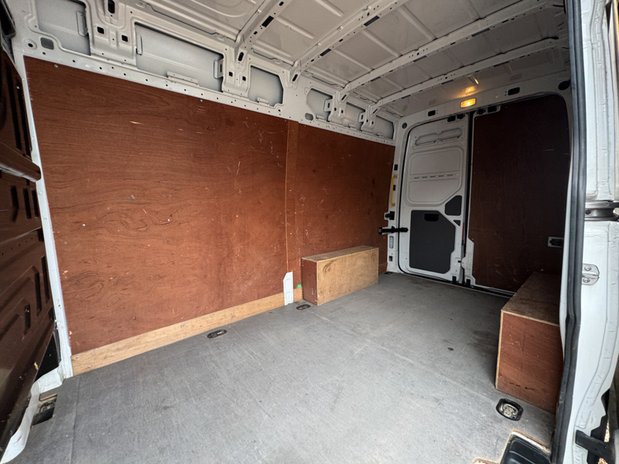 Volkswagen Crafter MWB L2H2 High Roof Trendline Cr35 Air Con EURO 6* 11