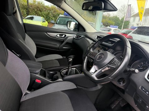 Nissan Qashqai 1.5 dCi N-Connecta Euro 6 (s/s) 5dr 18