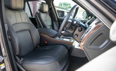 Land Rover Range Rover 4.4 SDV8 Vogue SE 12