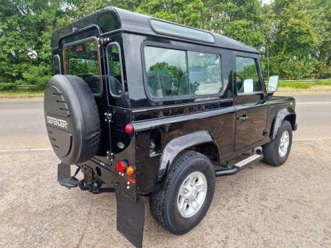 Land Rover Defender 90 TD5 XS STATION WAGON 4