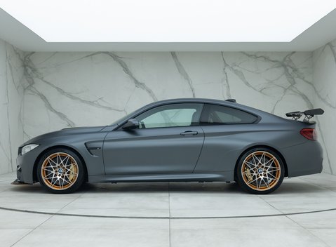 BMW M4 GTS 2
