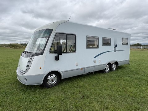 Niesmann and Bischoff Arto 74L 6 berth, large garage, tag axle, Niesmann Bischoff 2