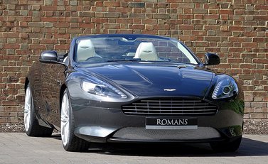 Aston Martin DB9 Volante 1