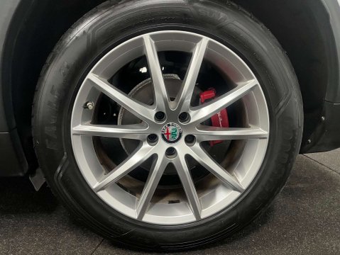 Alfa Romeo Stelvio 2.1 Stelvio Speciale TD AWD Auto 4WD 5dr 9