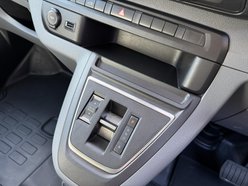 Vauxhall Vivaro 3100 75kWh Dynamic Panel Van 6dr Electric Auto L1 H1 (7.4kW Charger) (136 p 41
