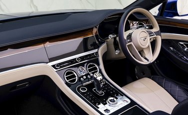 Bentley Continental GT W12 Convertible First Edition 16