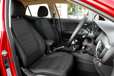 Kia Stonic Stonic 1.6 CRDi 2 5dr Estate 30